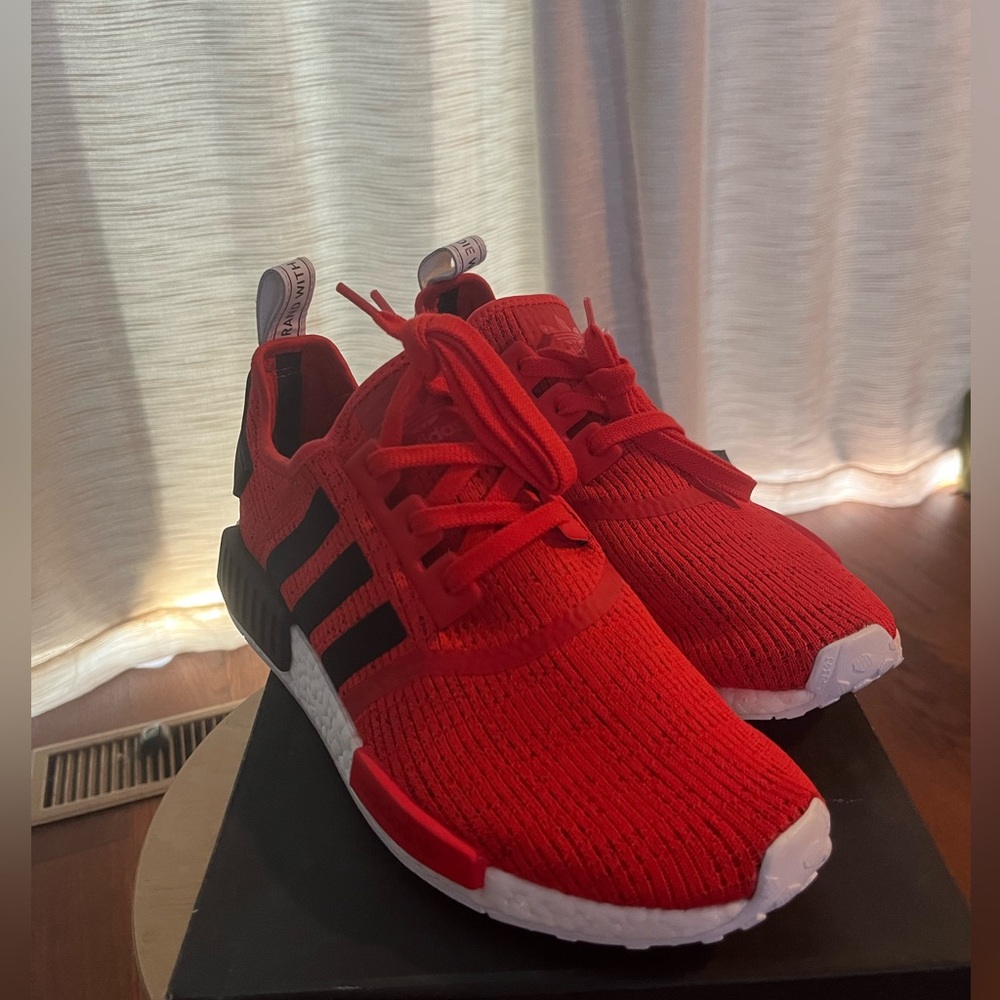 Adidas Mens NMD R1 BB2885 Core Red Running Shoes Sneakers Size 10